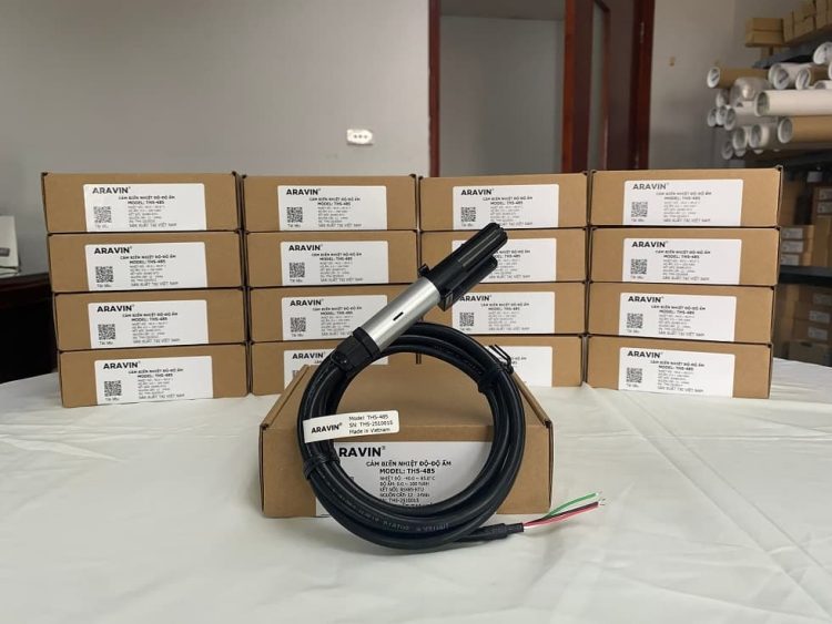 CẢM BIẾN NHIỆT ĐỘ VÀ ĐỘ ẨM TRUYỀN THÔNG THS-485 6 Cảm biến nhiệt độ và độ ẩm truyền thông RS485 THS-485 Aravin chính hãng, dùng cho hệ thống giám sát công nghiệp và nhà máy