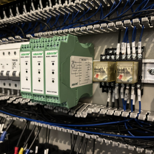 BỘ KHUẾCH ĐẠI TÍN HIỆU LOAD CELL CÀI RAY AM02A-D 1 3 bộ khuếch đại chuyển đổi tín hiệu load cell cài ray AM02A-D trong tủ điện cân điện tử