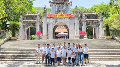 Du Lịch Hè 2025 Khám Phá Tâm Linh Đền Bà Triệu - Tận Hưởng Biển Xanh The Victoria Resort FLC Sầm Sơn Cùng TTH Việt Nam! 1 z6660272838328 70074eb862a017b4f1ae4a35ba34856b